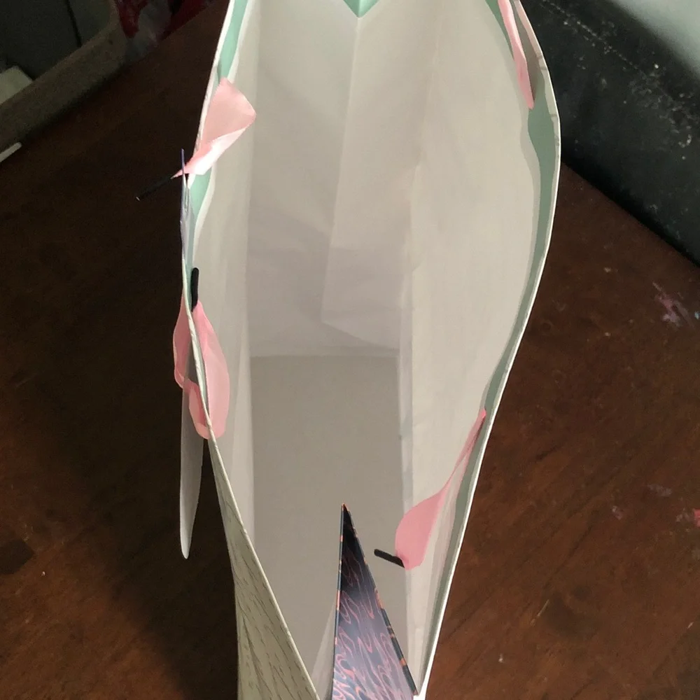 🍄 LOVE Bridal Shower Gift Bag